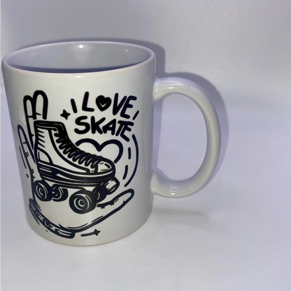 I Love Roller Skate Mug - Picture 6 of 9